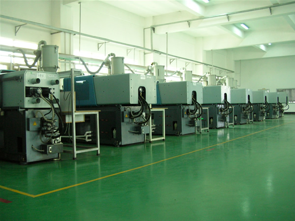塑膠模具加工注塑外殼成型時生產(chǎn)緩慢是為什么？